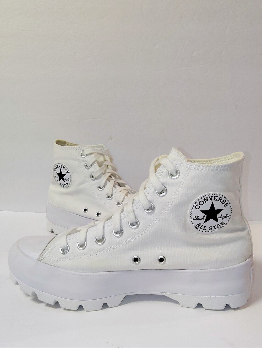 Converse Chuck Taylor All Star Hi Lugged Platform White Canvas Sneaker 9.5 - Picture 2 of 12